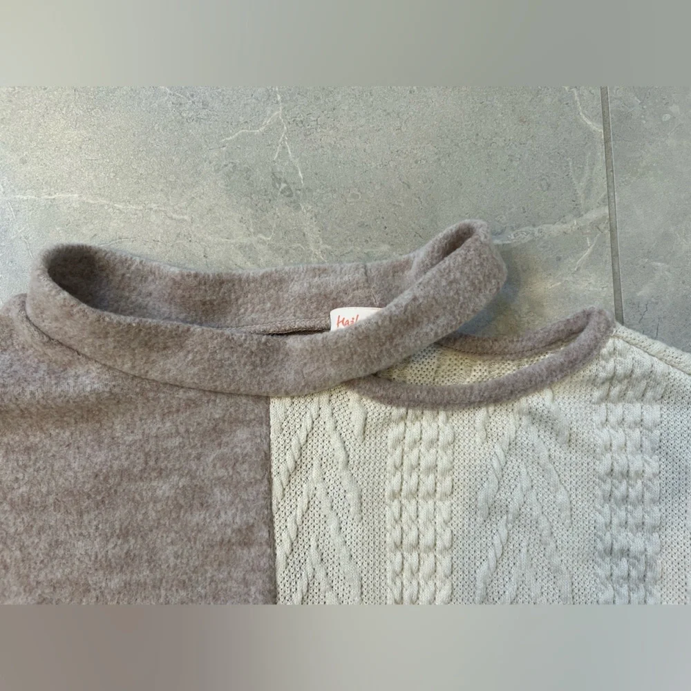 NWOT HAILEY & CO. COLOR BLOCK ASYMMETRIC CUTOUT SHOULDER LEOPARD PRINT SWEATER